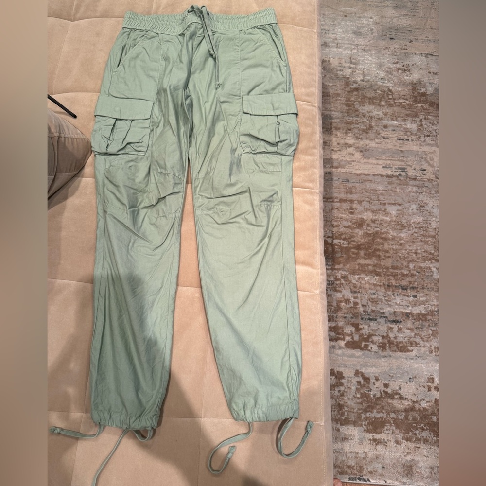John Elliot spring green cargo pants size 2/medium